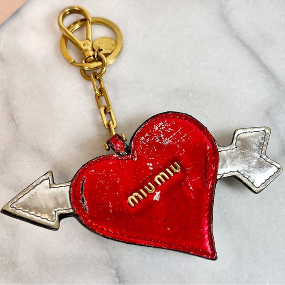|SOLD| Miu Miu Swarovski Crystal & Glittered Heart Bag Charm - Picture 3 of 3